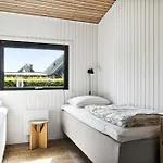 Semesterbostad Find Peace In Cosiest Setting With Sea Glimpse *