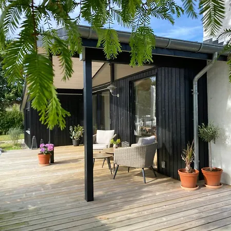 Σπίτι διακοπών Find Peace In Cosiest Setting With Sea Glimpse Assens