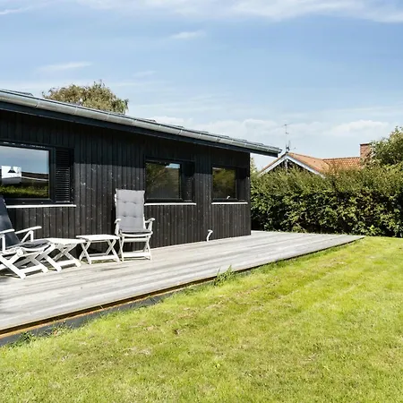 度假居 Find Peace In Cosiest Setting With Sea Glimpse