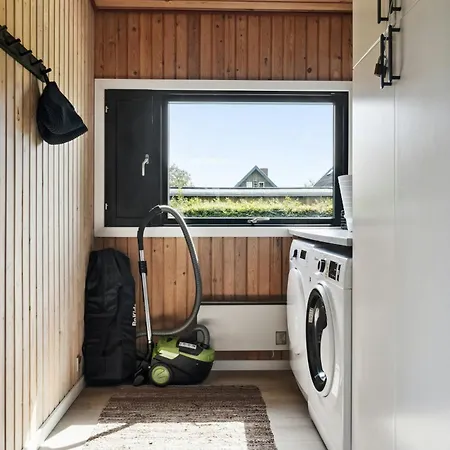 Find Peace In Cosiest Setting With Sea Glimpse * 阿森斯