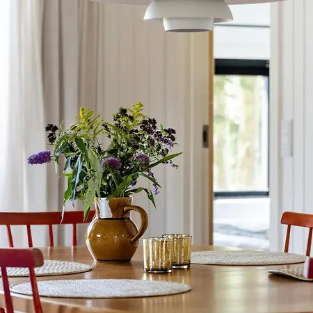 Find Peace In Cosiest Setting With Sea Glimpse