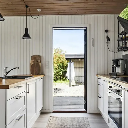 度假居 Find Peace In Cosiest Setting With Sea Glimpse