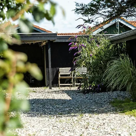 Find Peace In Cosiest Setting With Sea Glimpse