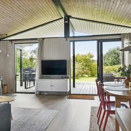 Find Peace In Cosiest Setting With Sea Glimpse Assens