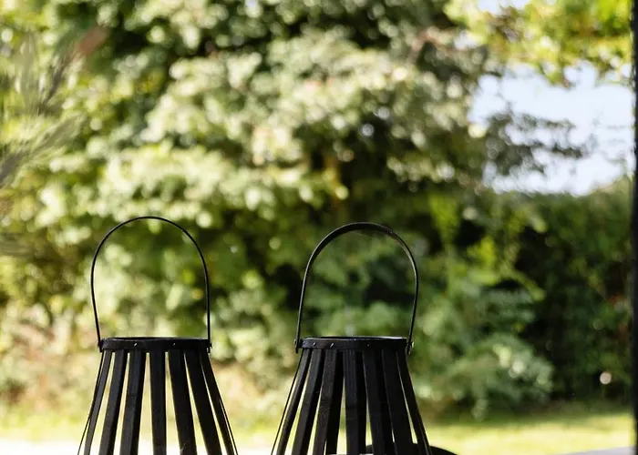 Find Peace In Cosiest Setting With Sea Glimpse